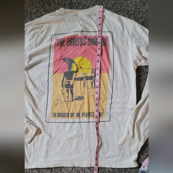 STUNNING MALIBU THE ENDLESS SUMMER LONG SLEEVE TSHIRT - Picture 6 of 8